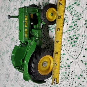 JOHN DEERE TRACTOR ERTL Metal Wheels Move Freely USA Collectible Toy